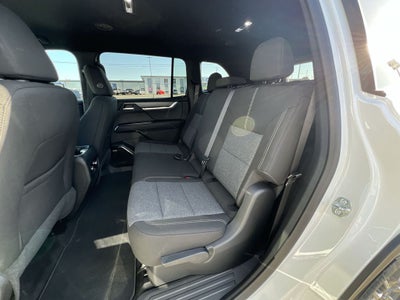 2025 GMC Acadia Elevation