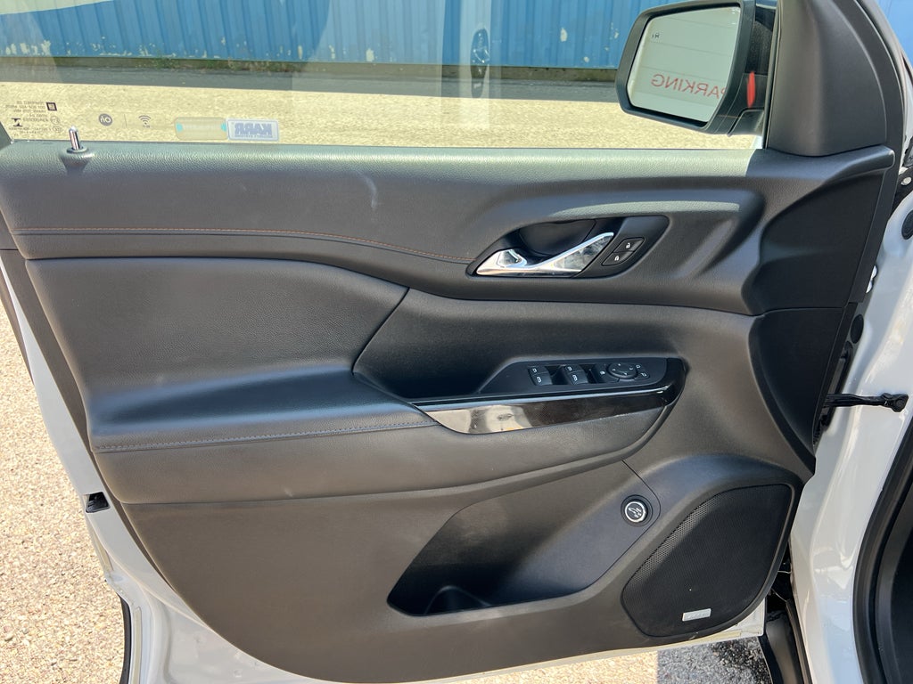 2020 GMC Acadia AT4