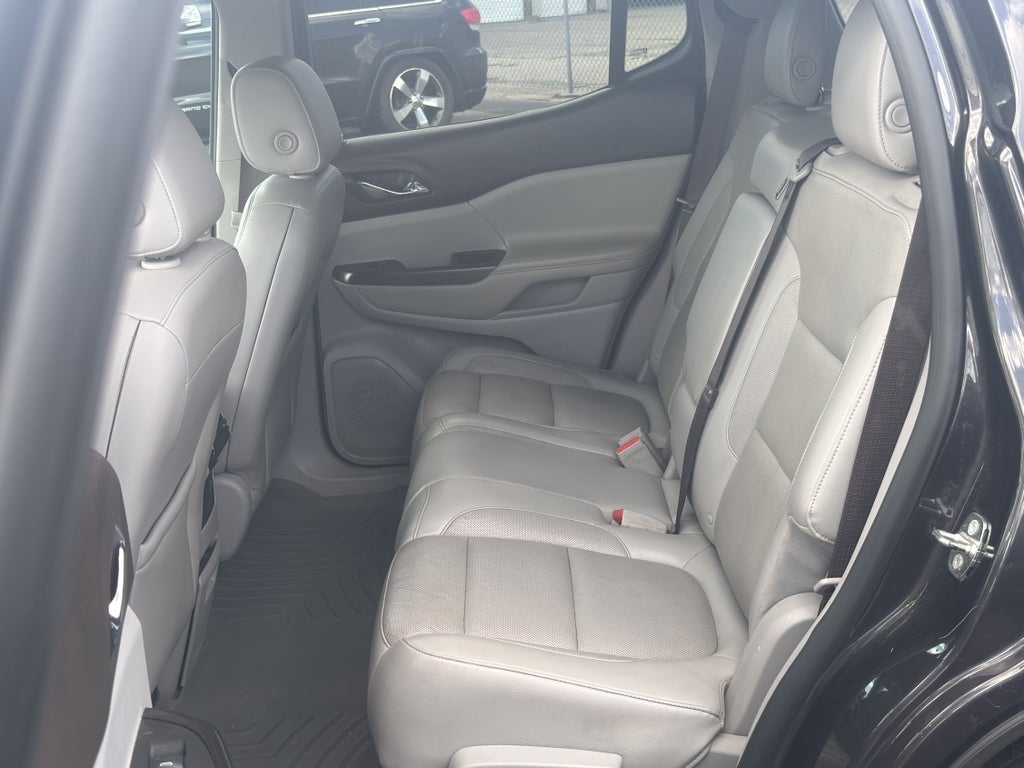 2017 GMC Acadia SLT