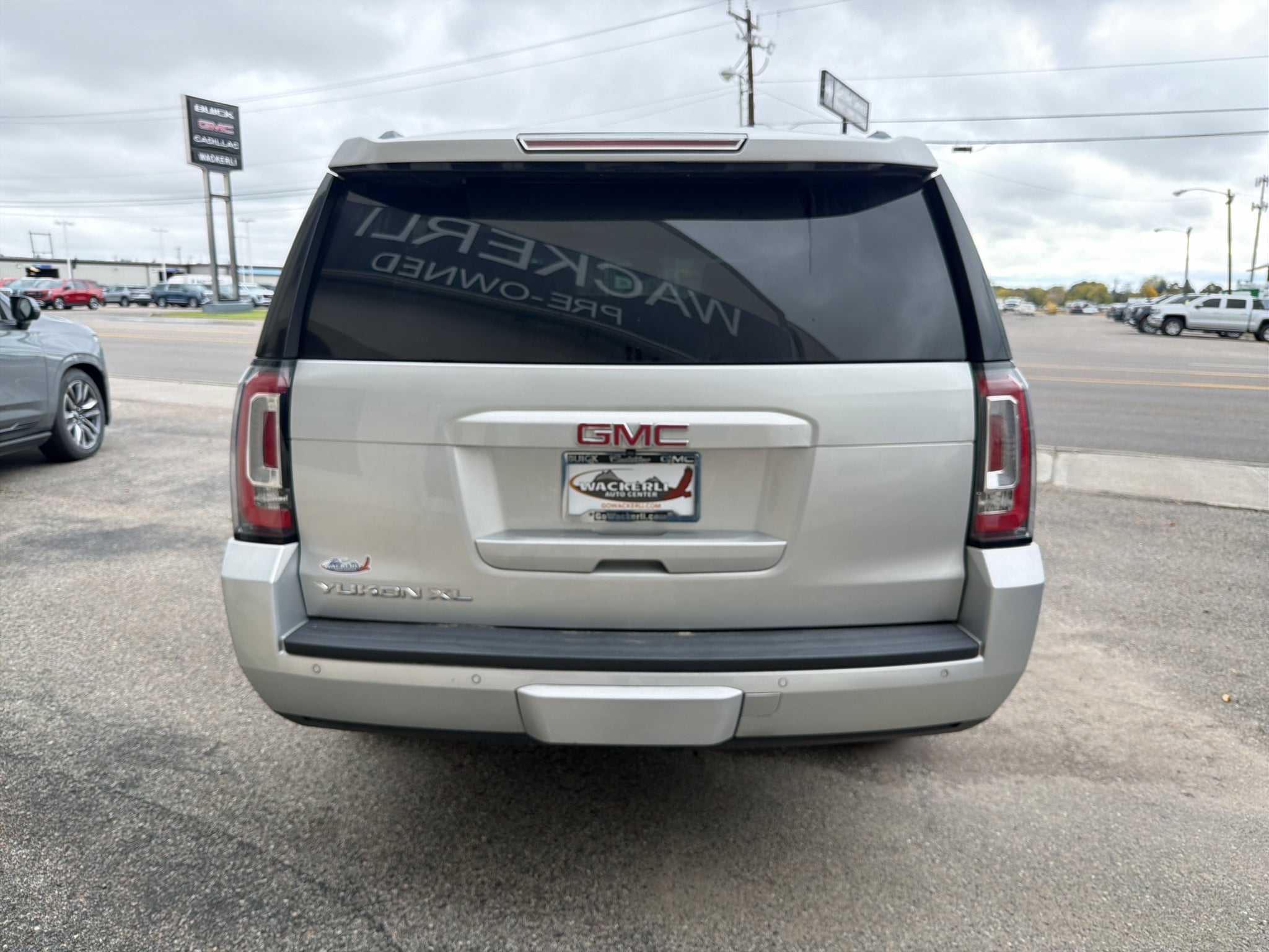 2017 GMC Yukon XL SLT
