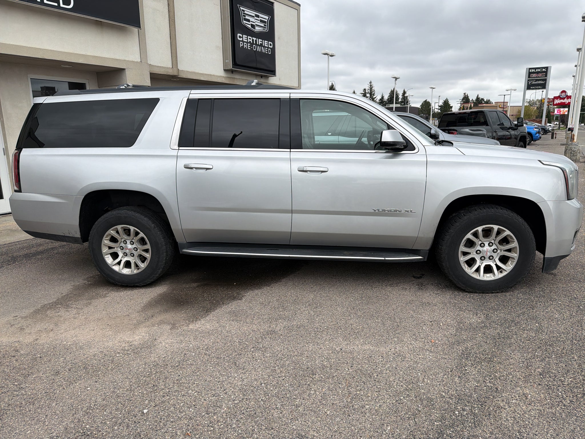2017 GMC Yukon XL SLT