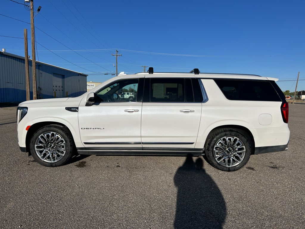 2023 GMC Yukon XL Denali Ultimate