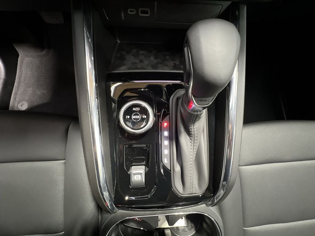 2025 GMC Canyon Elevation