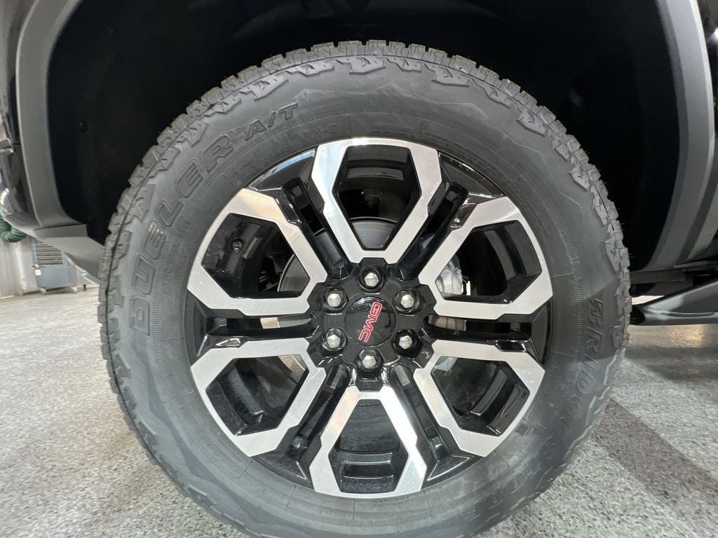2025 GMC Canyon AT4
