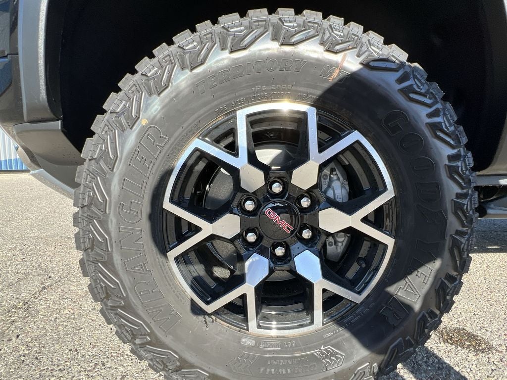 2025 GMC Canyon AT4X