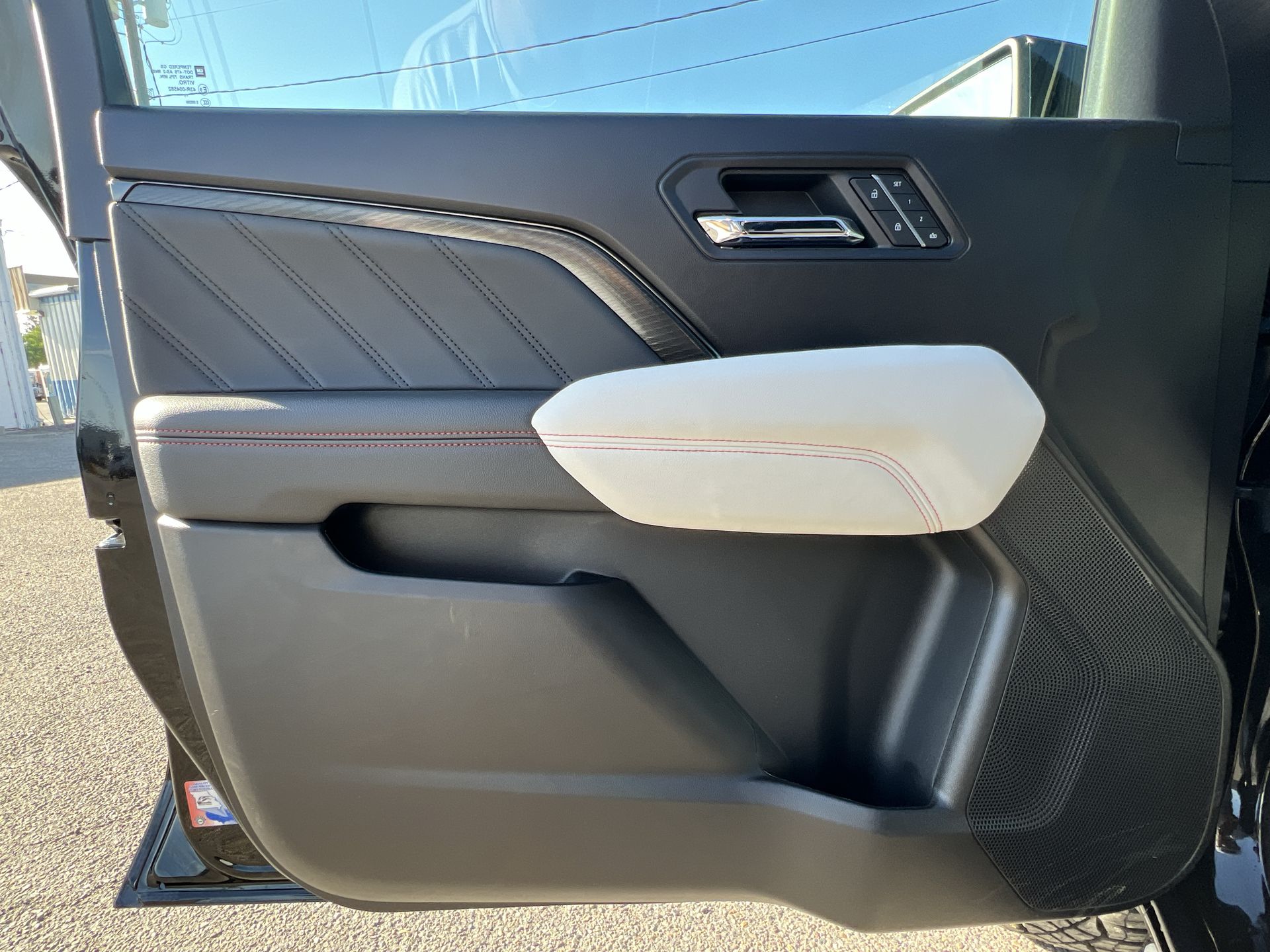 2025 GMC Canyon AT4X