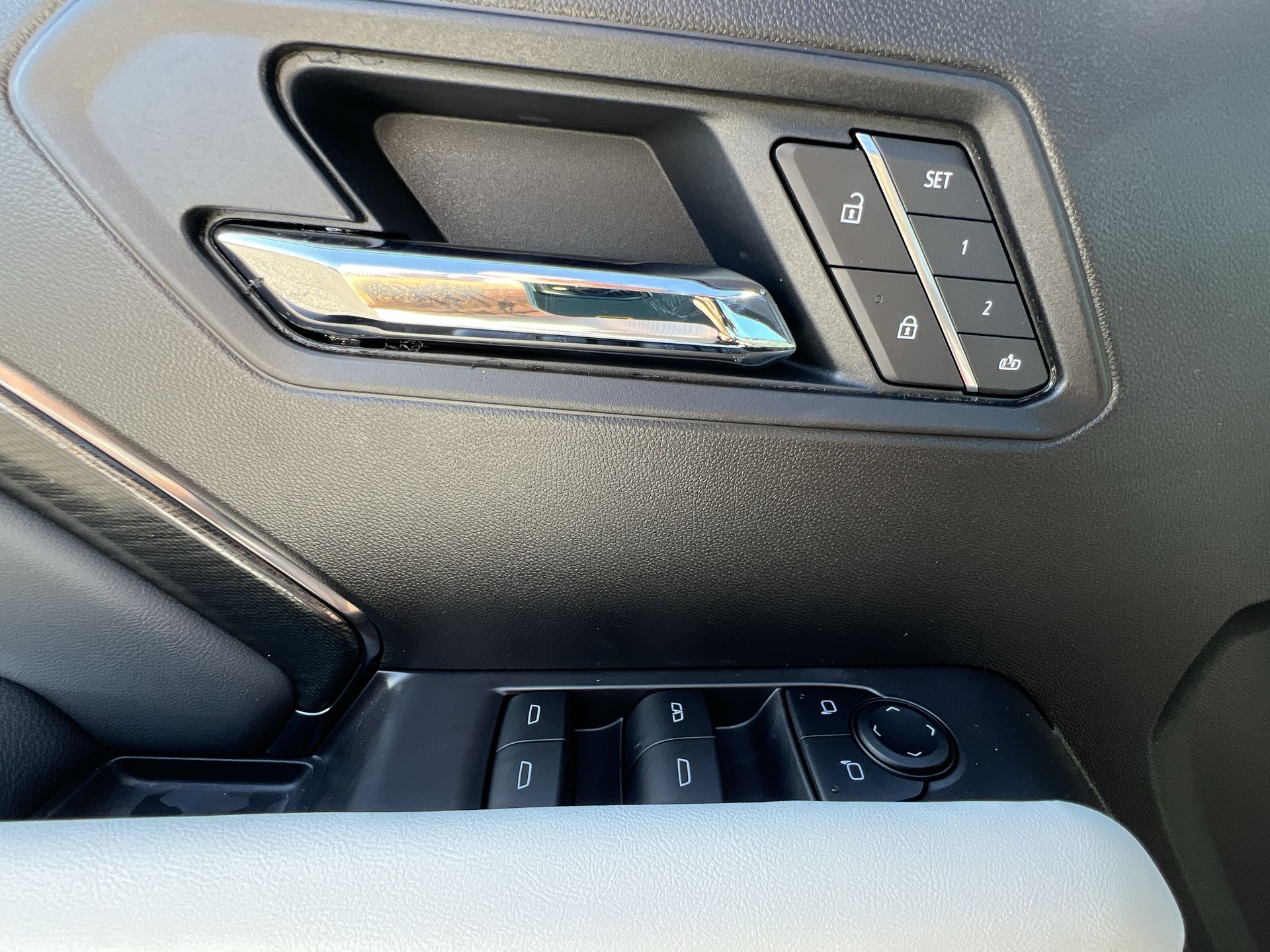 2025 GMC Canyon AT4X