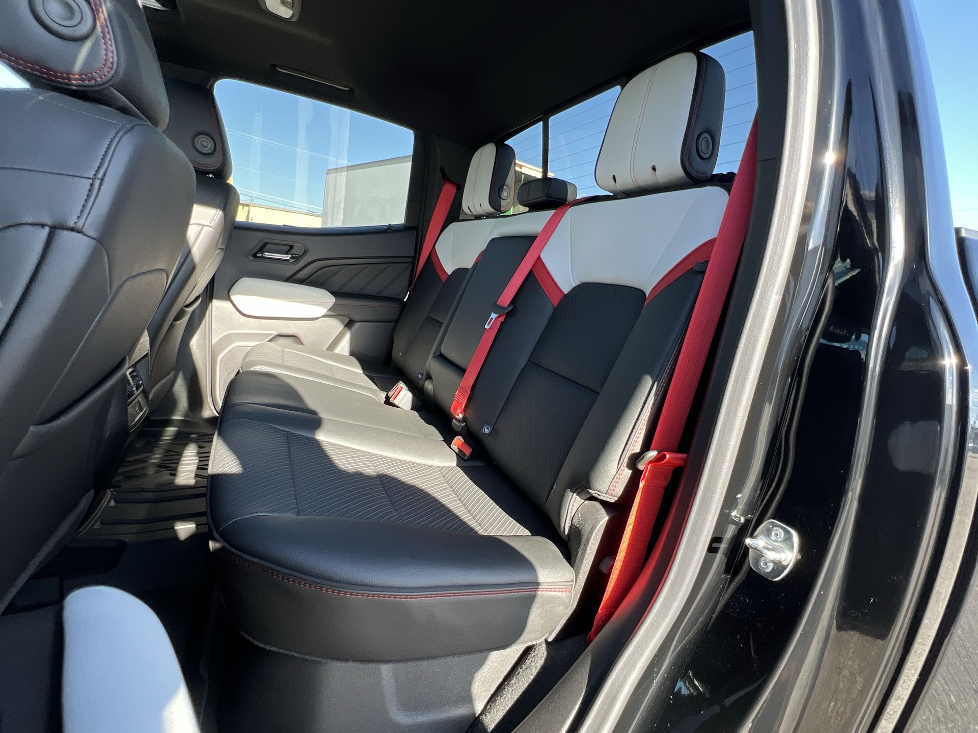 2025 GMC Canyon AT4X