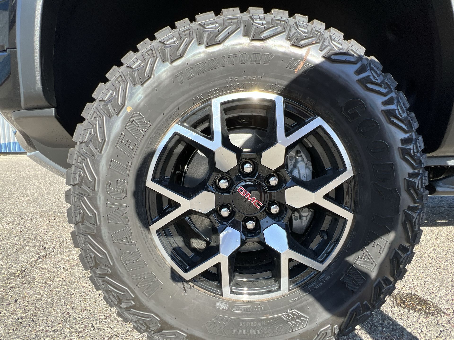 2025 GMC Canyon AT4X