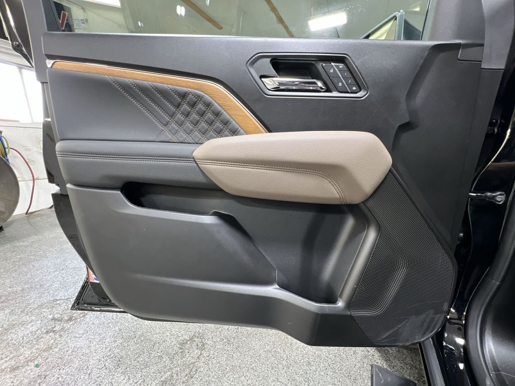 2025 GMC Canyon Denali