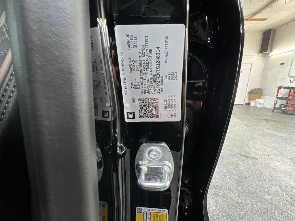 2025 GMC Canyon Denali