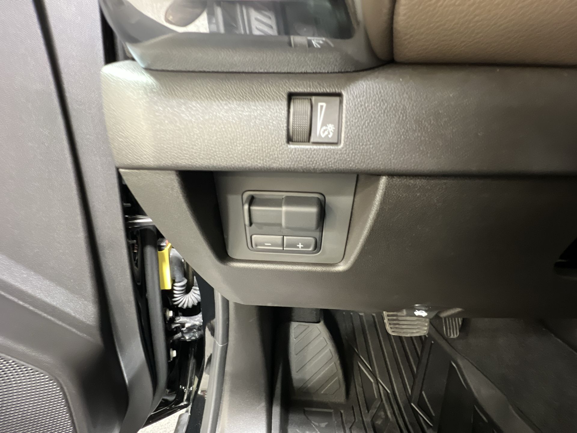 2025 GMC Canyon Denali