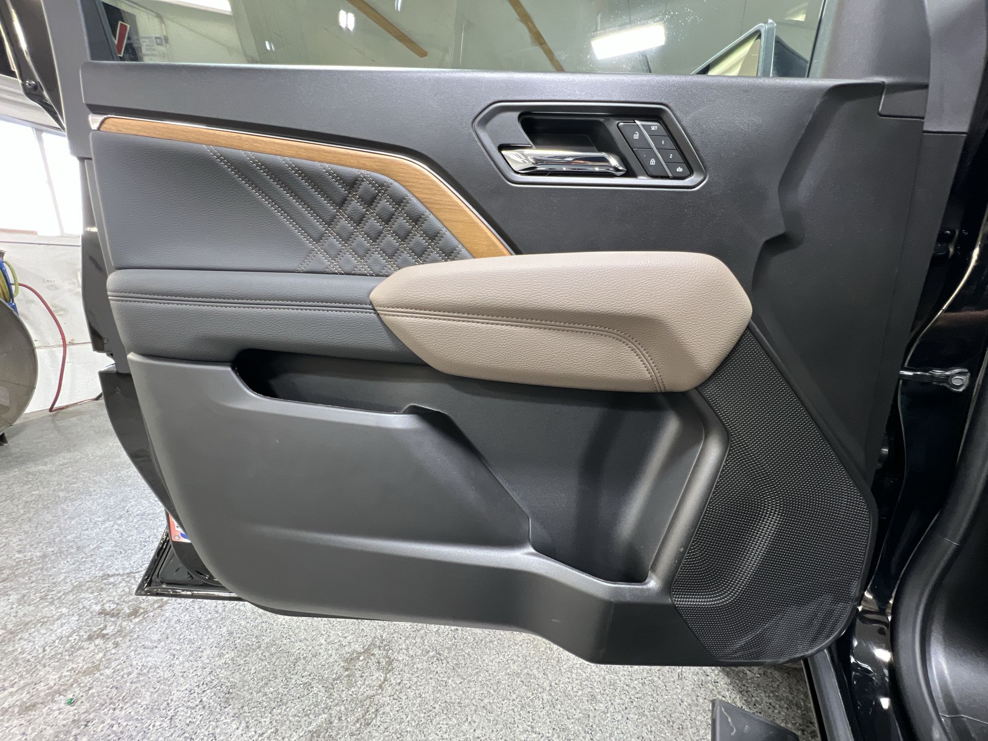 2025 GMC Canyon Denali