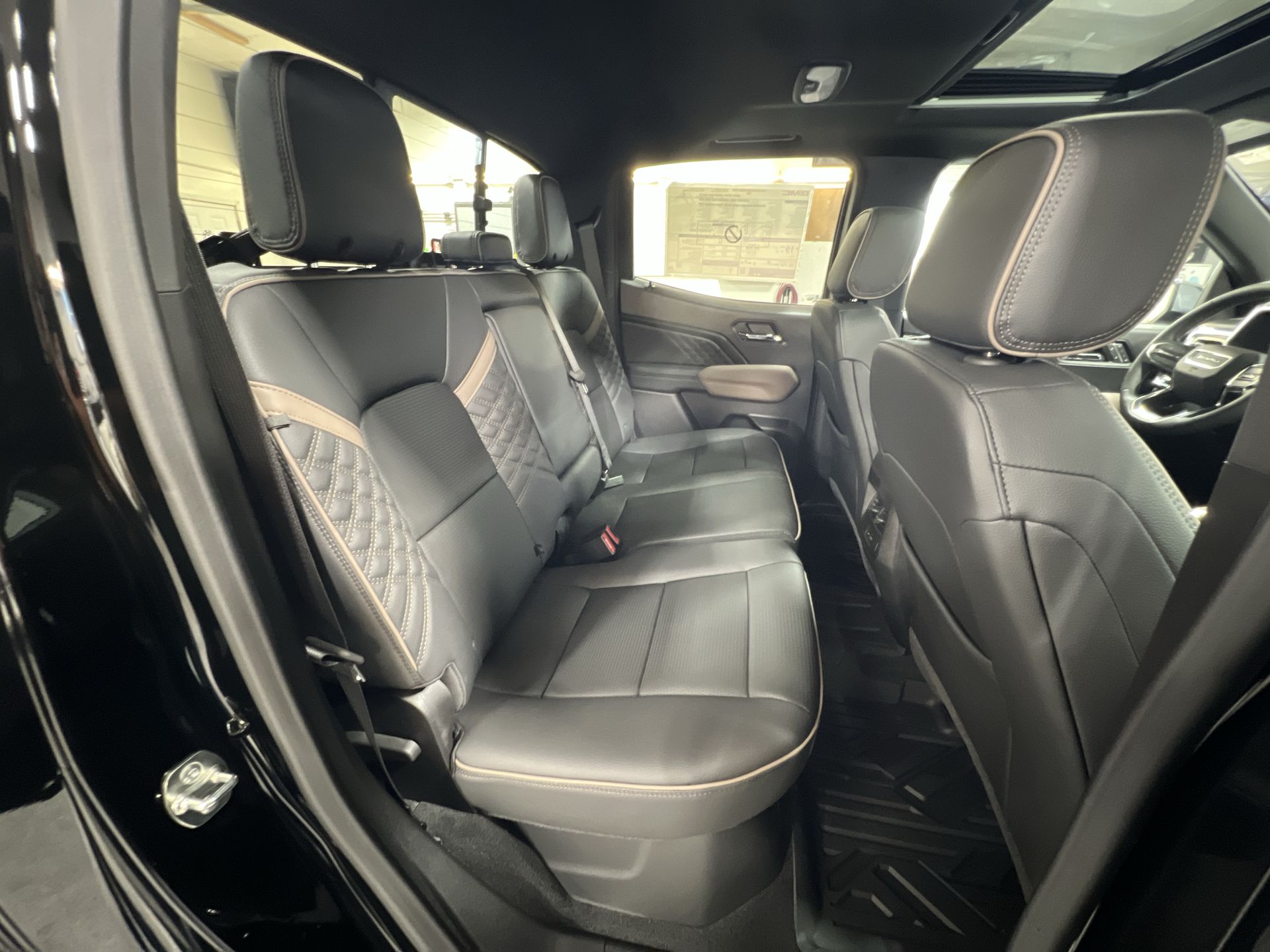 2025 GMC Canyon Denali