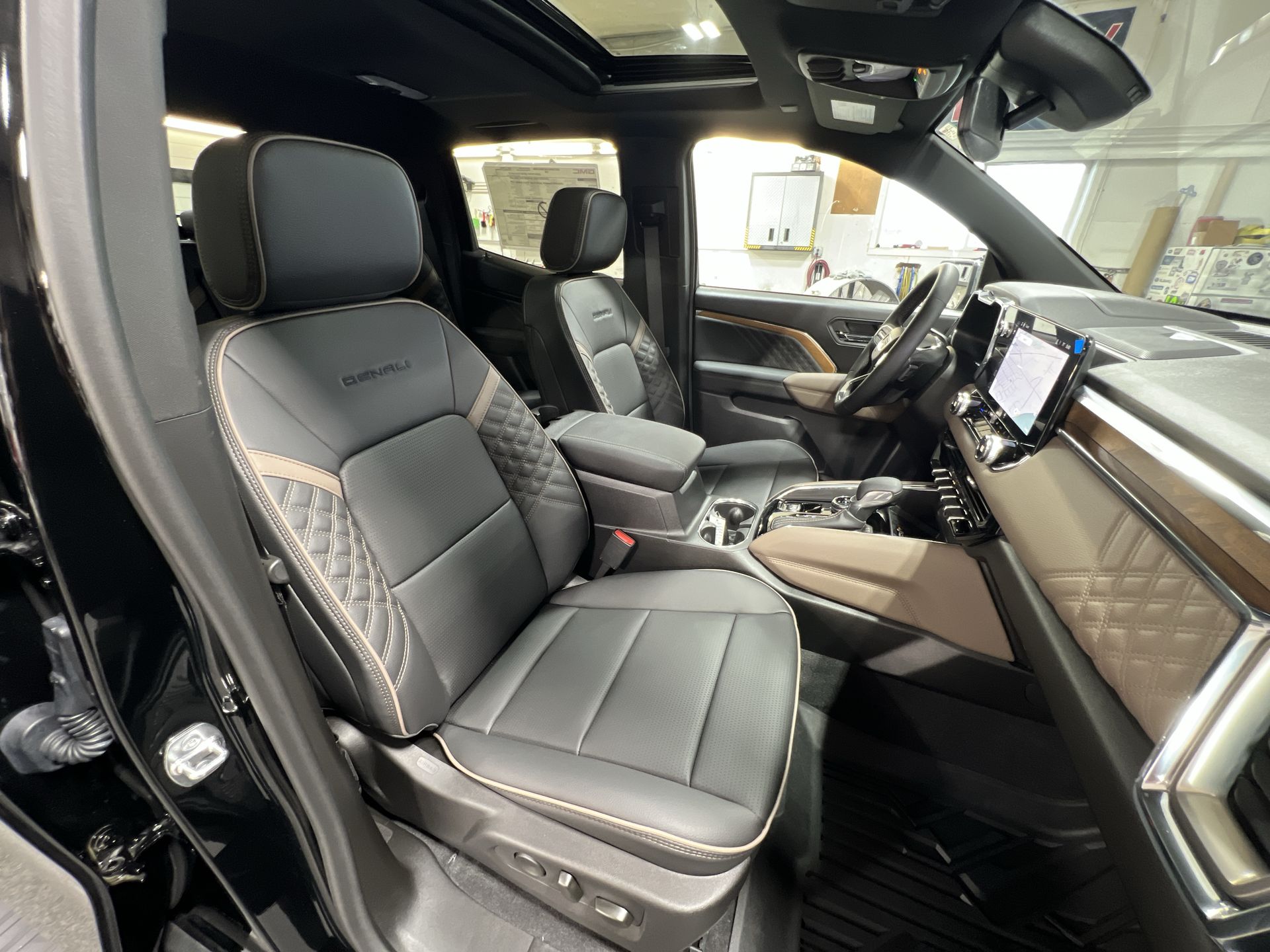 2025 GMC Canyon Denali