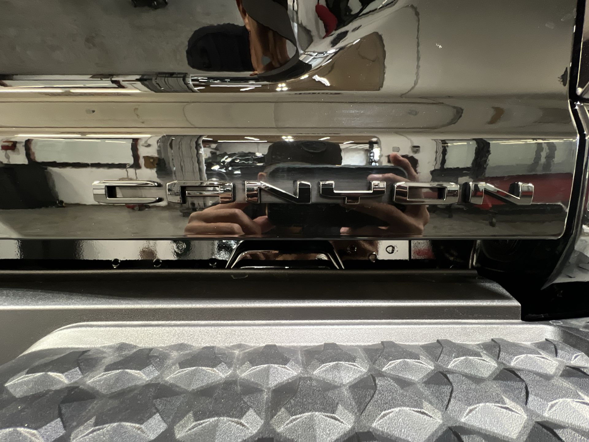 2025 GMC Canyon Denali