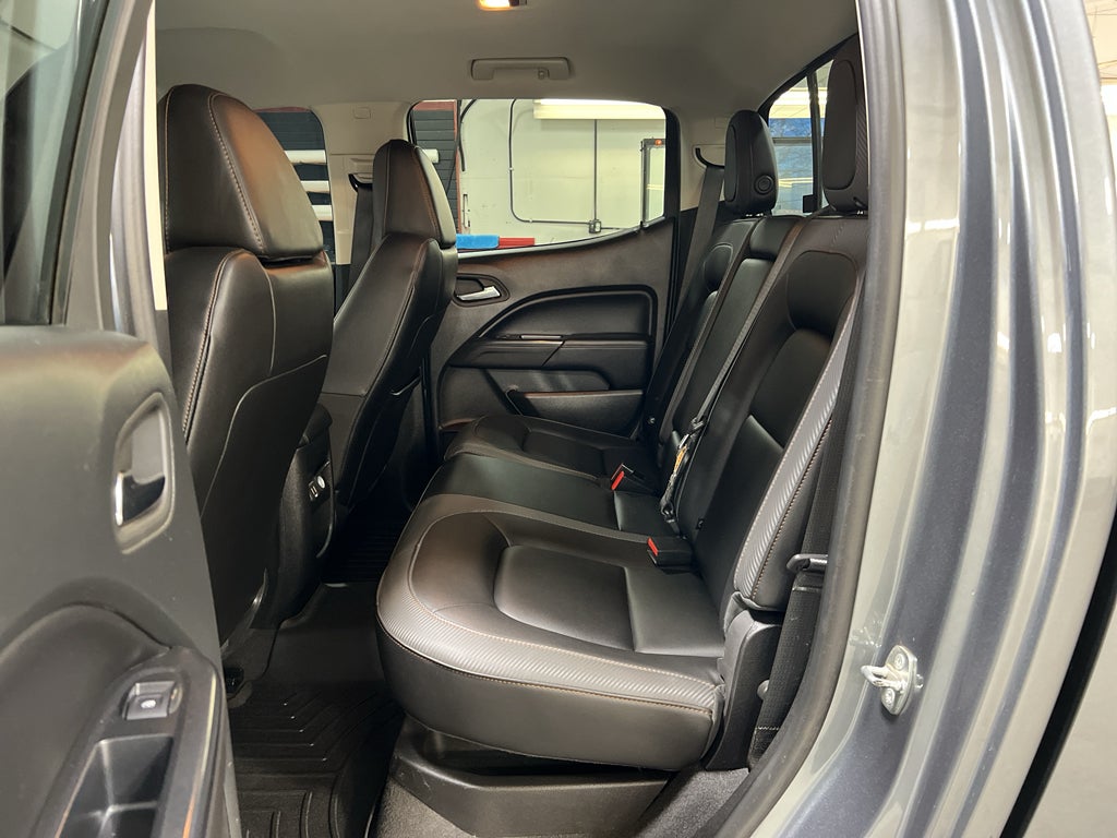 2022 GMC Canyon AT4 - Leather