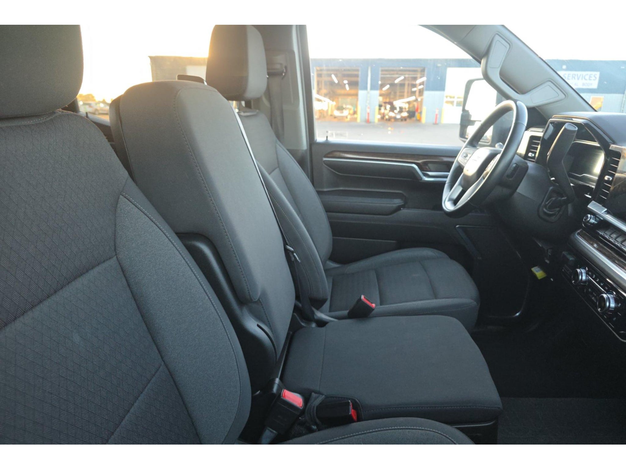 2024 GMC Sierra 1500 SLE