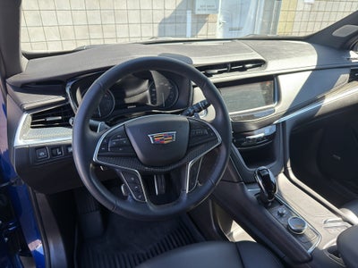 2025 Cadillac XT5 Sport