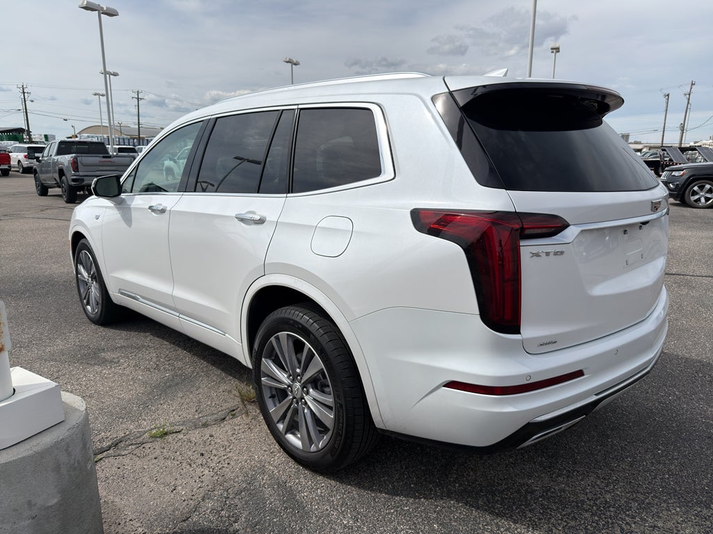 2025 Cadillac XT6 Premium Luxury