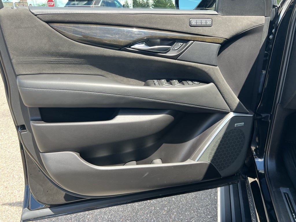 2019 Cadillac Escalade Platinum
