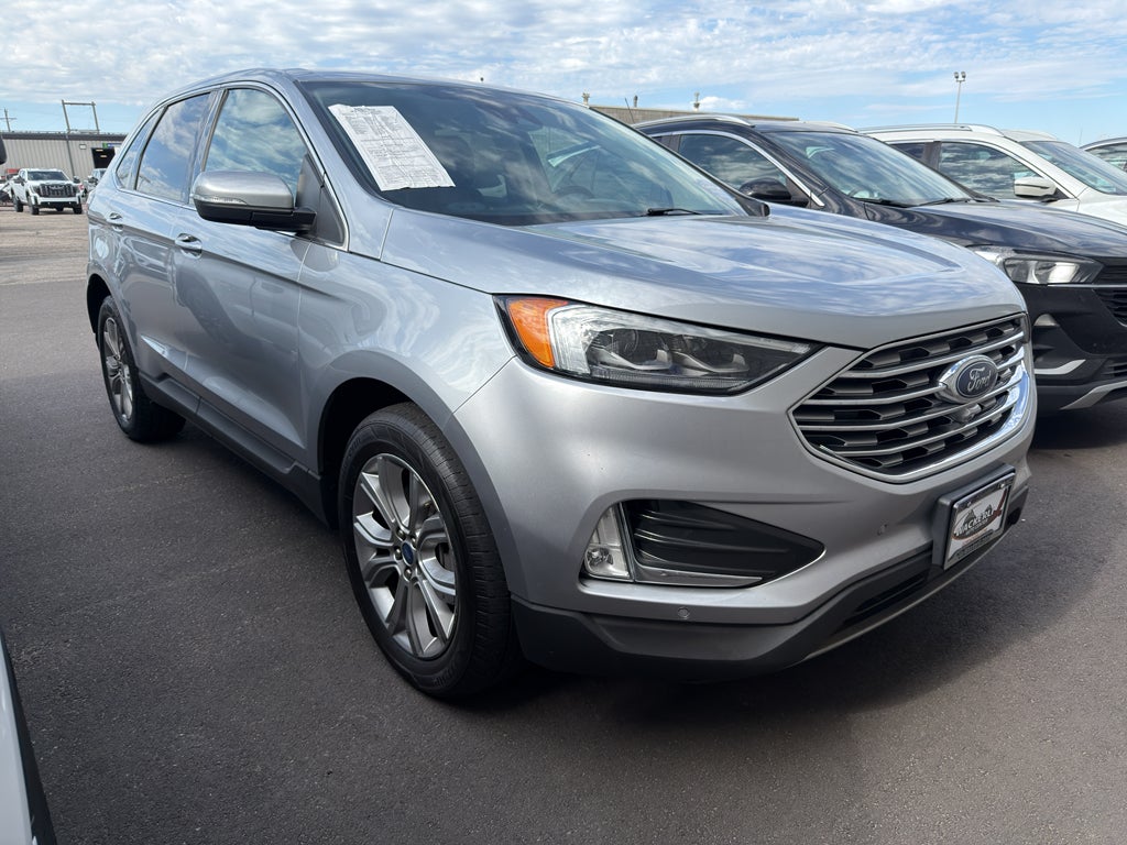 2022 Ford Edge Titanium