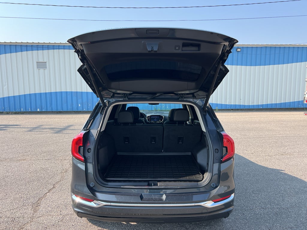 2022 GMC Terrain Denali