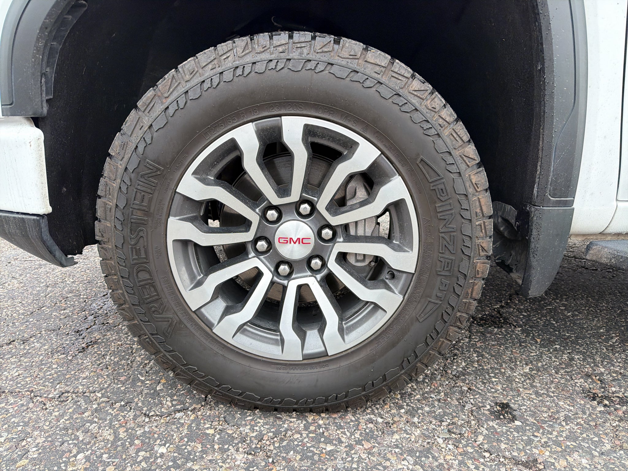 2023 GMC Sierra 1500 AT4