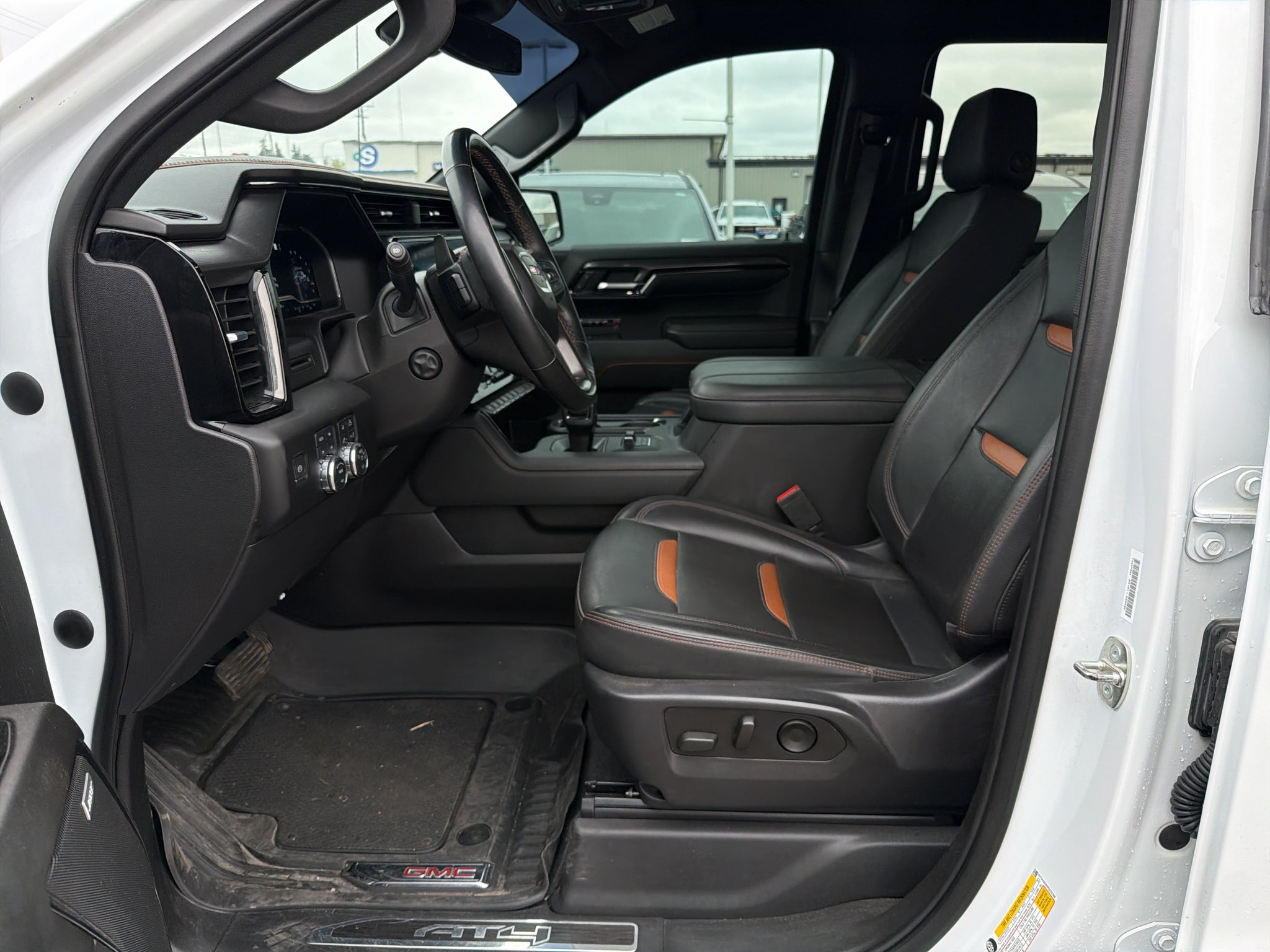 2023 GMC Sierra 1500 AT4