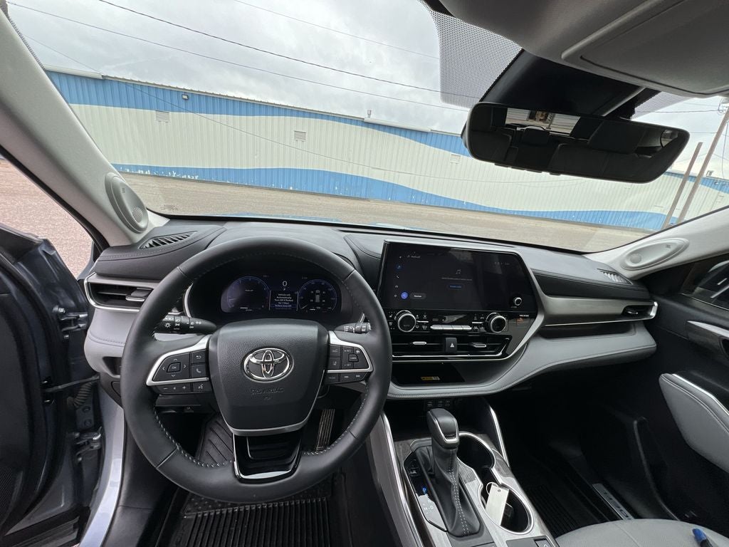 2024 Toyota Highlander Limited