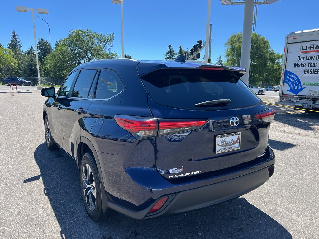 2023 Toyota Highlander XLE