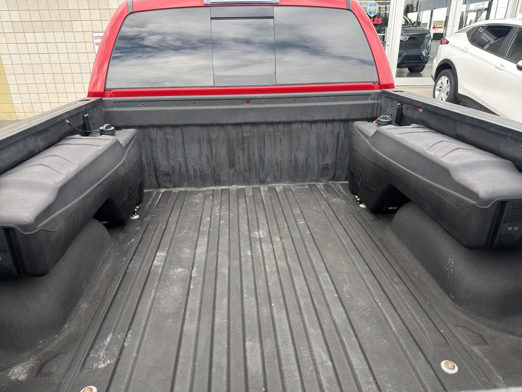2016 Toyota Tundra SR5 5.7L V8