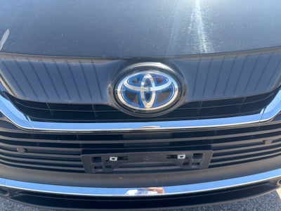 2022 Toyota Venza XLE