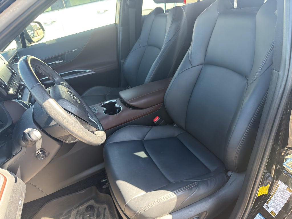 2022 Toyota Venza XLE