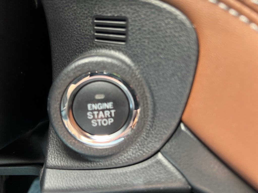 2022 Subaru Outback Touring XT