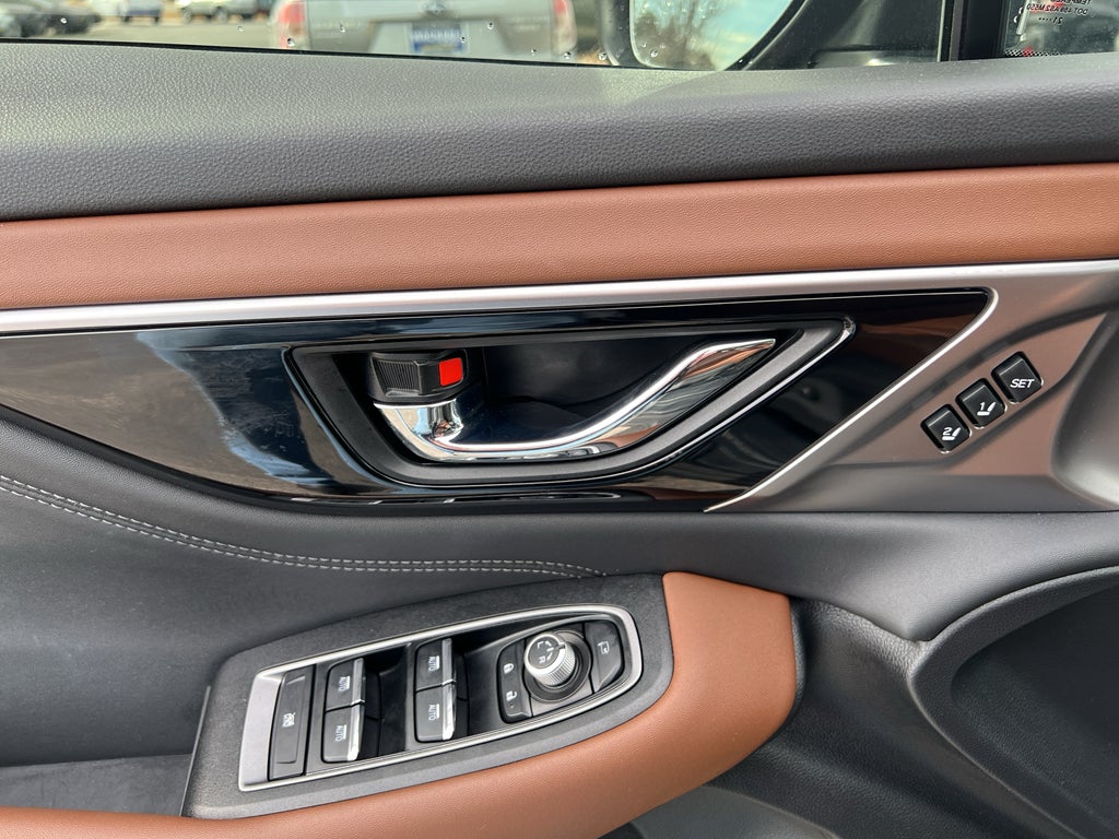 2022 Subaru Outback Touring XT