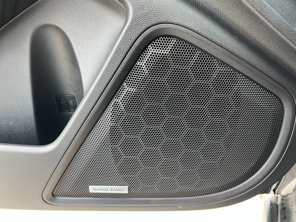 2022 Subaru Outback Touring XT