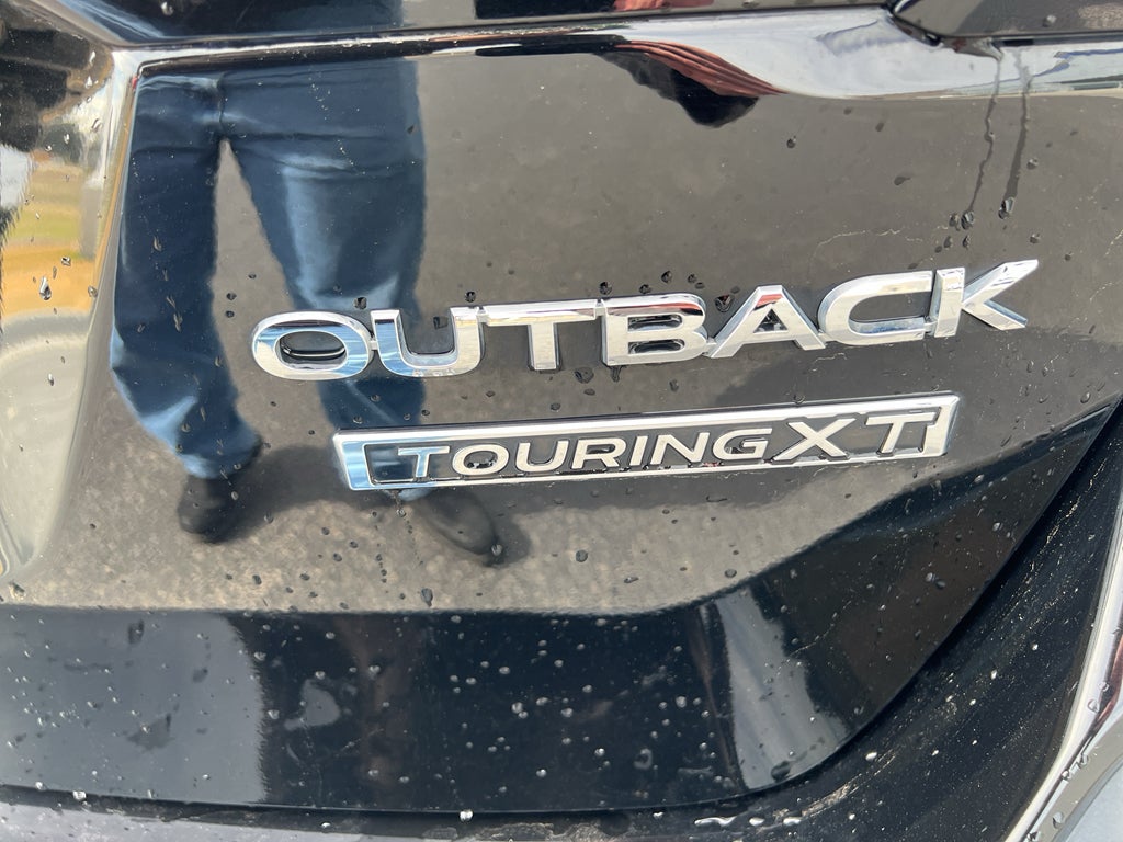 2022 Subaru Outback Touring XT