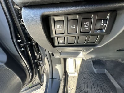 2025 Subaru Forester Limited Hybrid