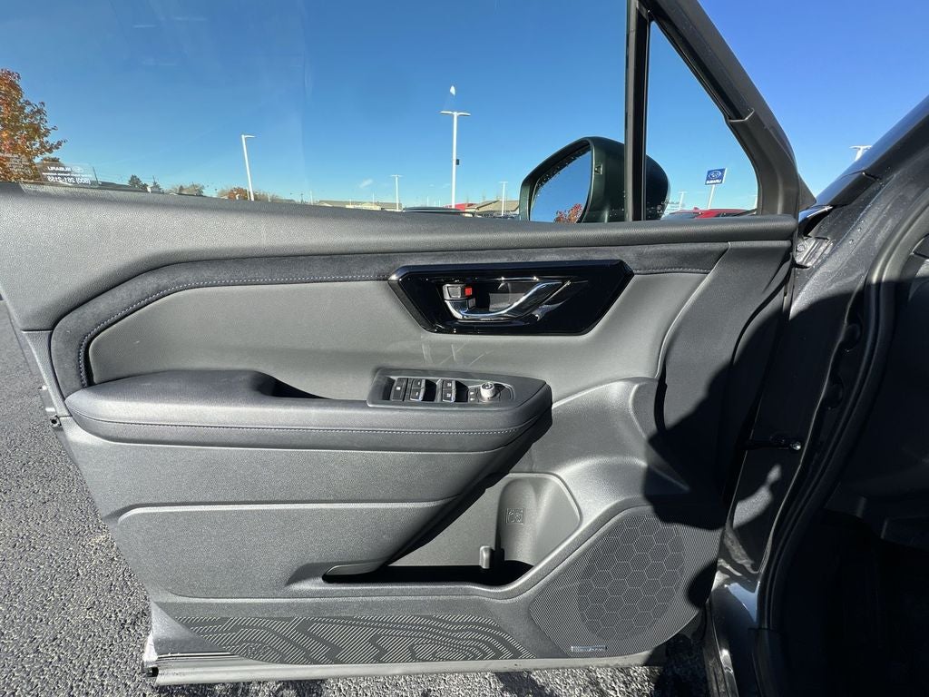 2025 Subaru Forester Limited Hybrid