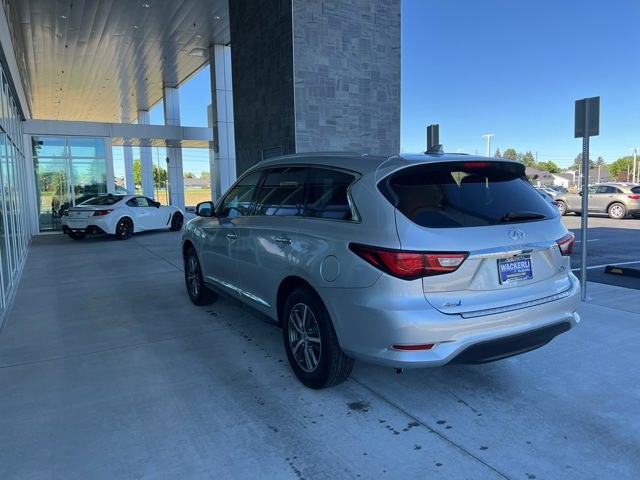 2016 INFINITI QX60 Base