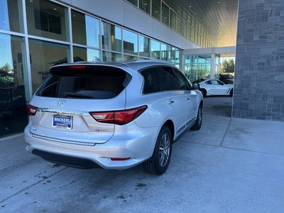 2016 INFINITI QX60 Base