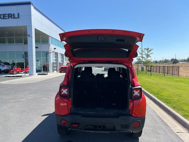 2022 Jeep Renegade Trailhawk